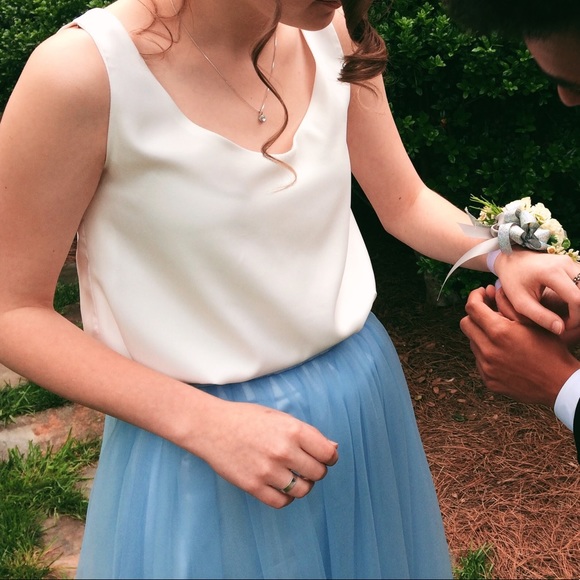 Blue & White Two-Piece (Prom/Bridesmaid) Dress - Picture 4 of 5